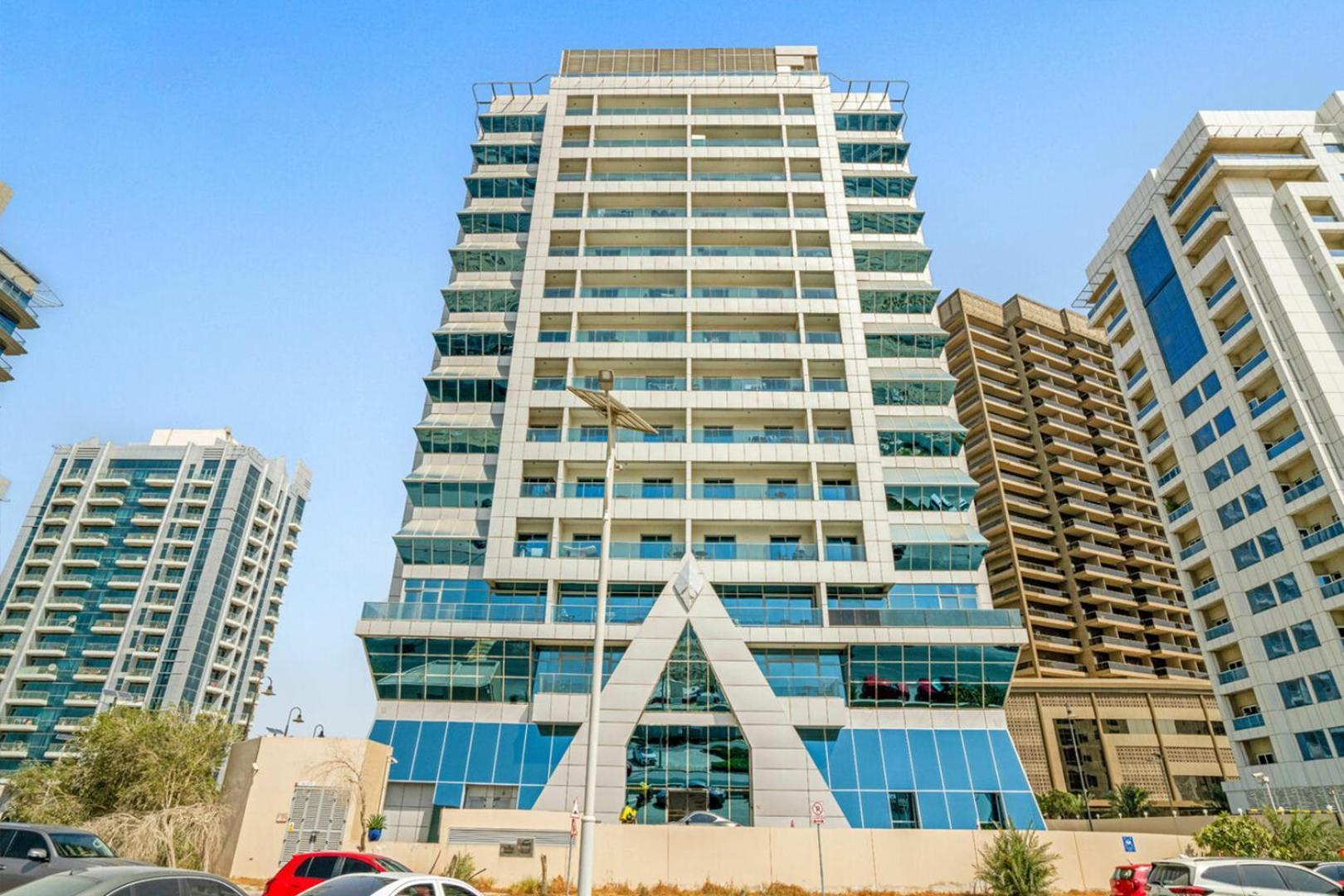 Livbnb-convenient Loft Type 1b, Sports Apartment